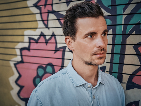 Portrait von Julian Sengelmann 